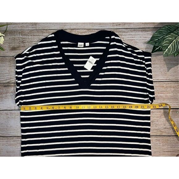 Gap Striped V-Neck T-Shirt Dress (Lg) - Picture 3 of 4